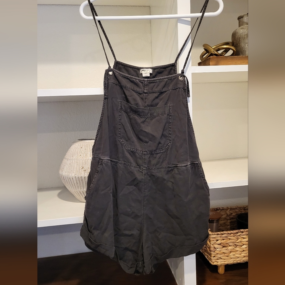 Billabong Charcoal Apparel